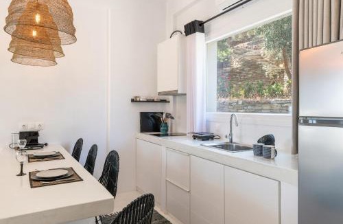 Andros Town Villa | Edem Garden Suite