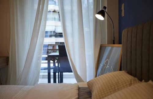 Varkiza Apartment | Le Bleu, Stylish Apartment steps from the Sea, Varkiza