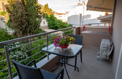 Loutra Edipsou Apartment | TRIANTAFYLLOY ROOMS