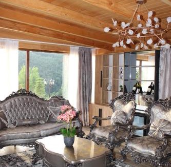 Gllamnik Villa | Batllava Premium Resort Villa's