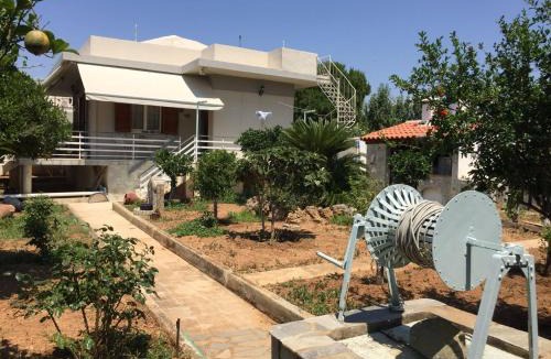 Lagonissi House | Sun & Garden Countryside House Lagonisi
