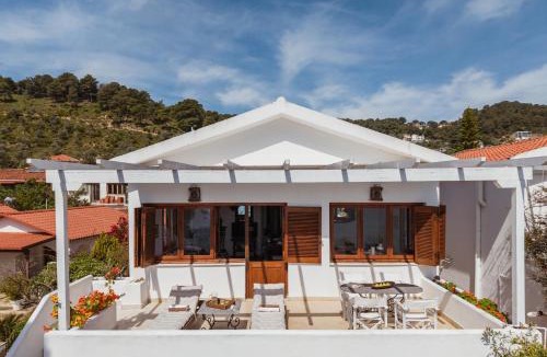 Achladies Villa | Villa Anthea - Seafront 3-bedroom house