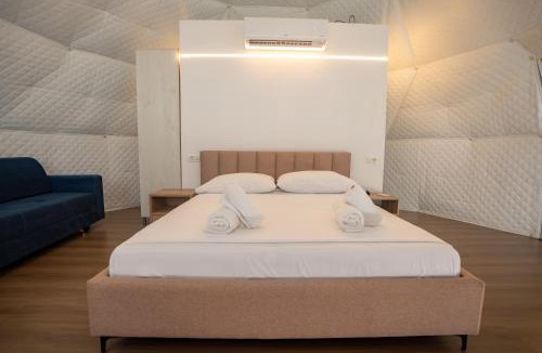 Borsh Hotel | Glamping by Carpe Diem Beach & Resort