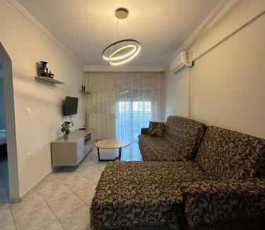Metamorfosi Apartment | Paul House
