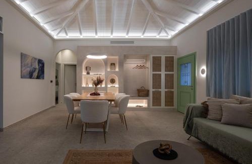 Ierissos Villa | Pnoe Luxury Villa - Private Pool Retreat & BBQ