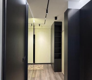 Kolovicë Apartment | Premium City View Apartament