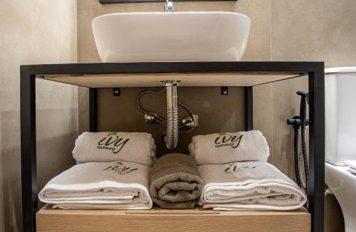 Vlachiana Apartment | Ivy Residences with Pool