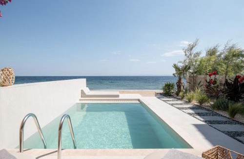 Psakoudia Villa | Strovilla Mare Beachfront Villas with Private Pool