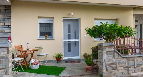 Eleutheroupoli Apartment | SMARO'S Philoxenia House - Eleftheroupoli