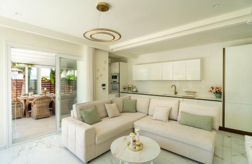 Nea Iraklia Villa | Halkidiki Luxury Villa Palm Oasis Private Pool & Hot Tub