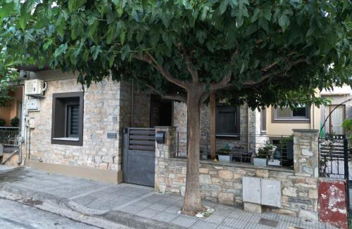 Volos City Centre House | Admitou Urban Villa
