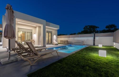 Mourniai Villa | HANIAVILLAS 3 Private Villas with Pools