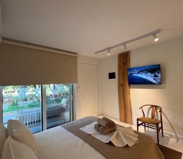Himare Bed & Breakfast | Villa Nacios