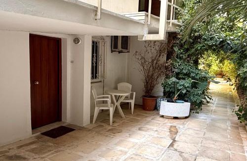 Palaio Faliro Apartment | Modern Flat by Flisvos Marina & Trocadero