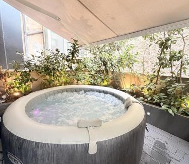 Piraeus Apartment | Elysian Hot Tub Suite Piraeus