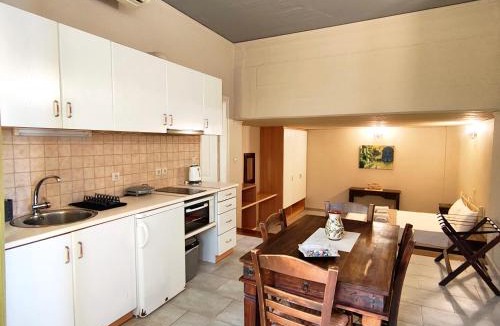 Skala Neon Kidonion Apartment | Aelia - by Irida Iris Group