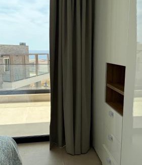 Jala Apartment | Crystal Coast beachfront apartment