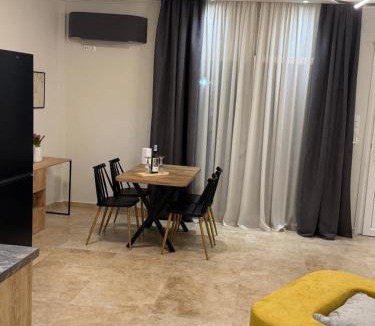 Krinidhes Apartment | Ancient Philippi Luxury Apt MKP