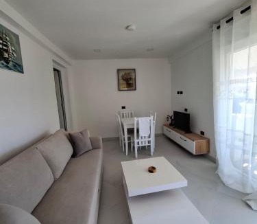 Qazim Pali Apartment | Monarch Beach