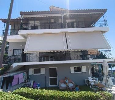 Loutsa Hotel | Paradisos
