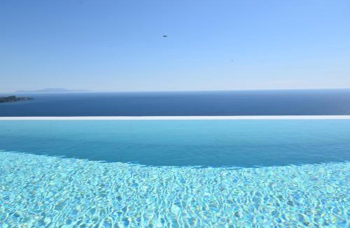 Agia Kiriaki Villa | Apiron Luxury Villa
