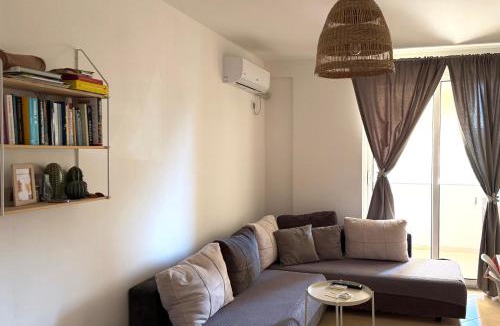 Shengjin Apartment | The Flip-Flop Apartment