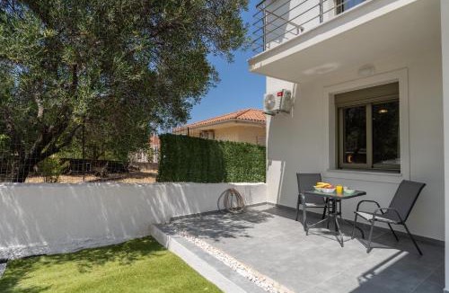 Karavomylos Apartment | ELENI & MEMAS Luxury Apartments Kefalonia