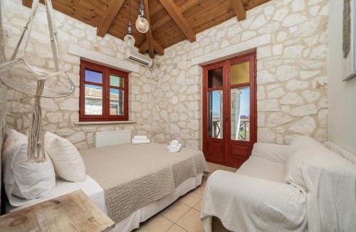 Akrotiri Villa | Nephele 3 bedroom villa with private pool