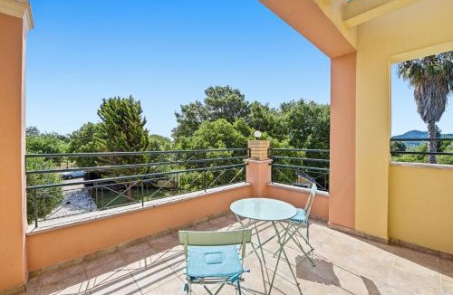 Parelia Villa | Villa Vaios
