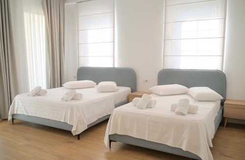 Shengjin Hotel | Trevi Hotel & Restorant, Shengjin