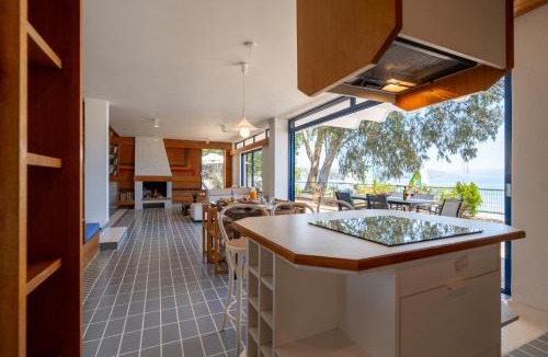 Tolo Apartment | Sea Pearl Beach Front Villa Tolo