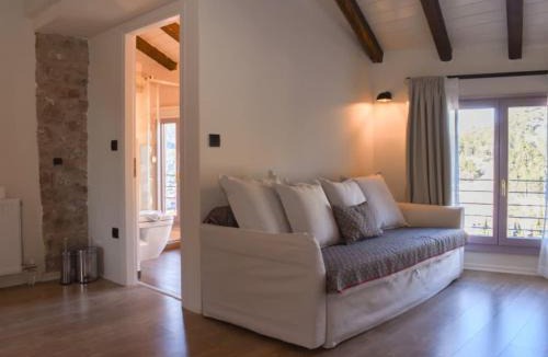 Dimitsana House | Theonimfi Stone House