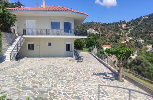 Agii Apostoli House | Aegean Beachfront Apartments