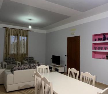 Preze House | Spacious Villa Near Airport Tirana