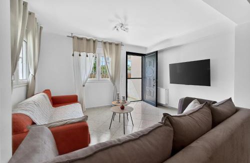 Vrahati Apartment | Kosta Galina - Garden Retreat near the Beach