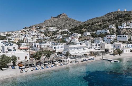 Panteli Apartment | White island rooms
