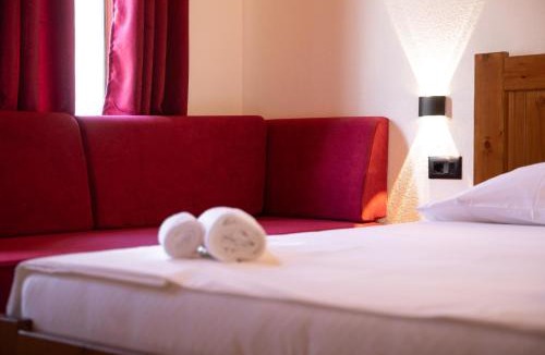 Gjirokaster Hotel | Old Street Villa