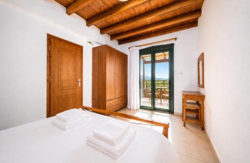 Fragkokastello Villa | Andreas Beach Villa