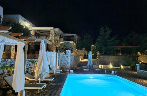 Mavrovouni Villa | Malvazios Villas with sea and pool view
