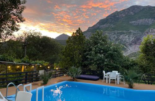 Koman House | Domus Komanesse - Guest Houses