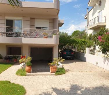 Longos Villa | Εξοχικό Σταμάτη