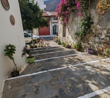 Neapoli House | Traditional Cretan Home by the Mountains, Neapoli Agios Nikolaos