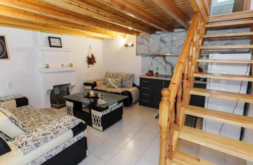 Albanian Riviera Apartment | Filippos Traditional Villa - Pool & Garden Retreat