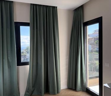 Himare Hotel | Pauz Hotel