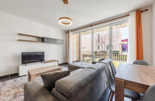 Sakës Apartment | Blue Haven Talea by PikHost