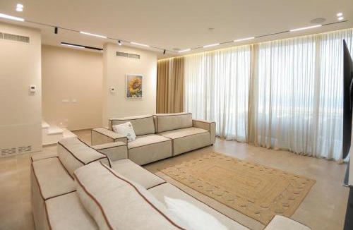 Jala Villa | Elite Deluxe Villa, Green Coast