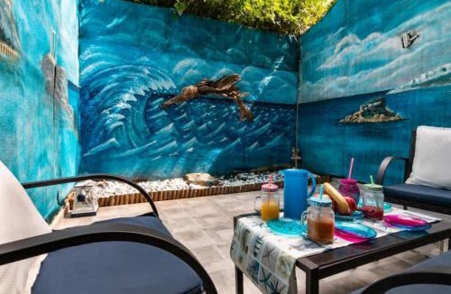 Palaio Faliro Apartment | Seaside Escape with Balcony in Paleo Faliro