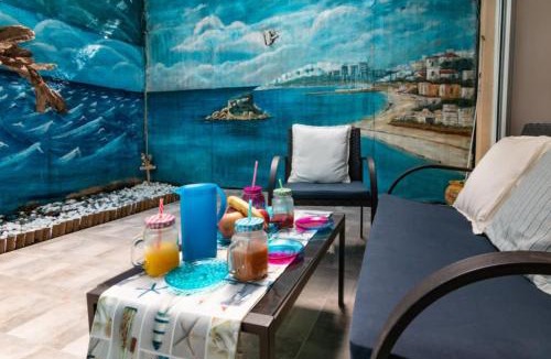 Palaio Faliro Apartment | Seaside Escape with Balcony in Paleo Faliro