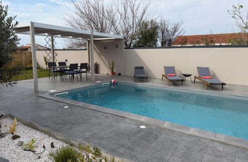 Oropos Apartment | Guest House Evrou