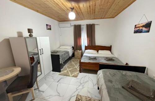 Koman House | Xhoen guesthouse